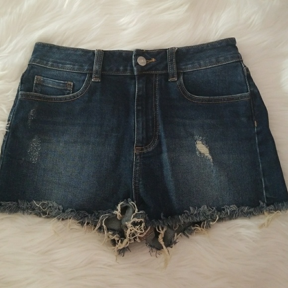 Pink short - Picture 1 of 4